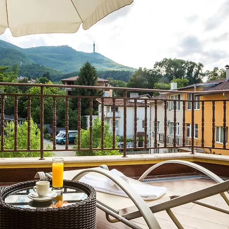 Otel Boyana - Free Parking