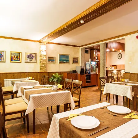 Hotel Boyana - Free Parking 4*